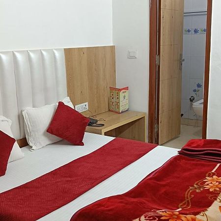 Hotel A10 นิวเดลี ภายนอก รูปภาพ