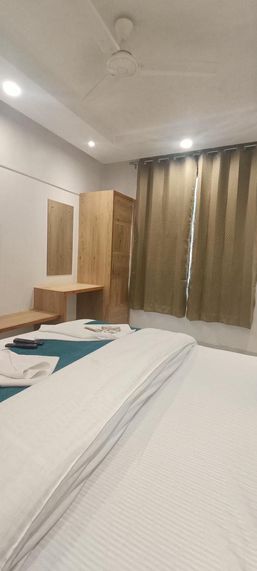 Hotel A10 นิวเดลี ภายนอก รูปภาพ